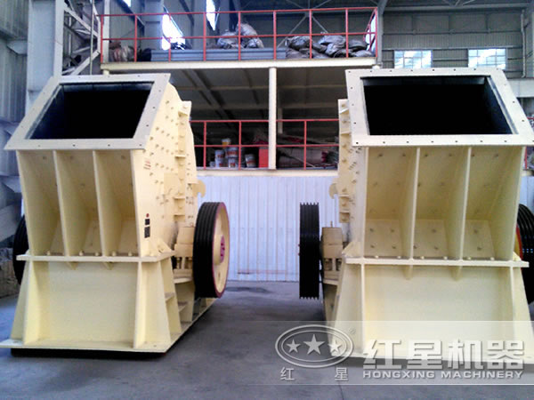 錘式粉碎機展示圖